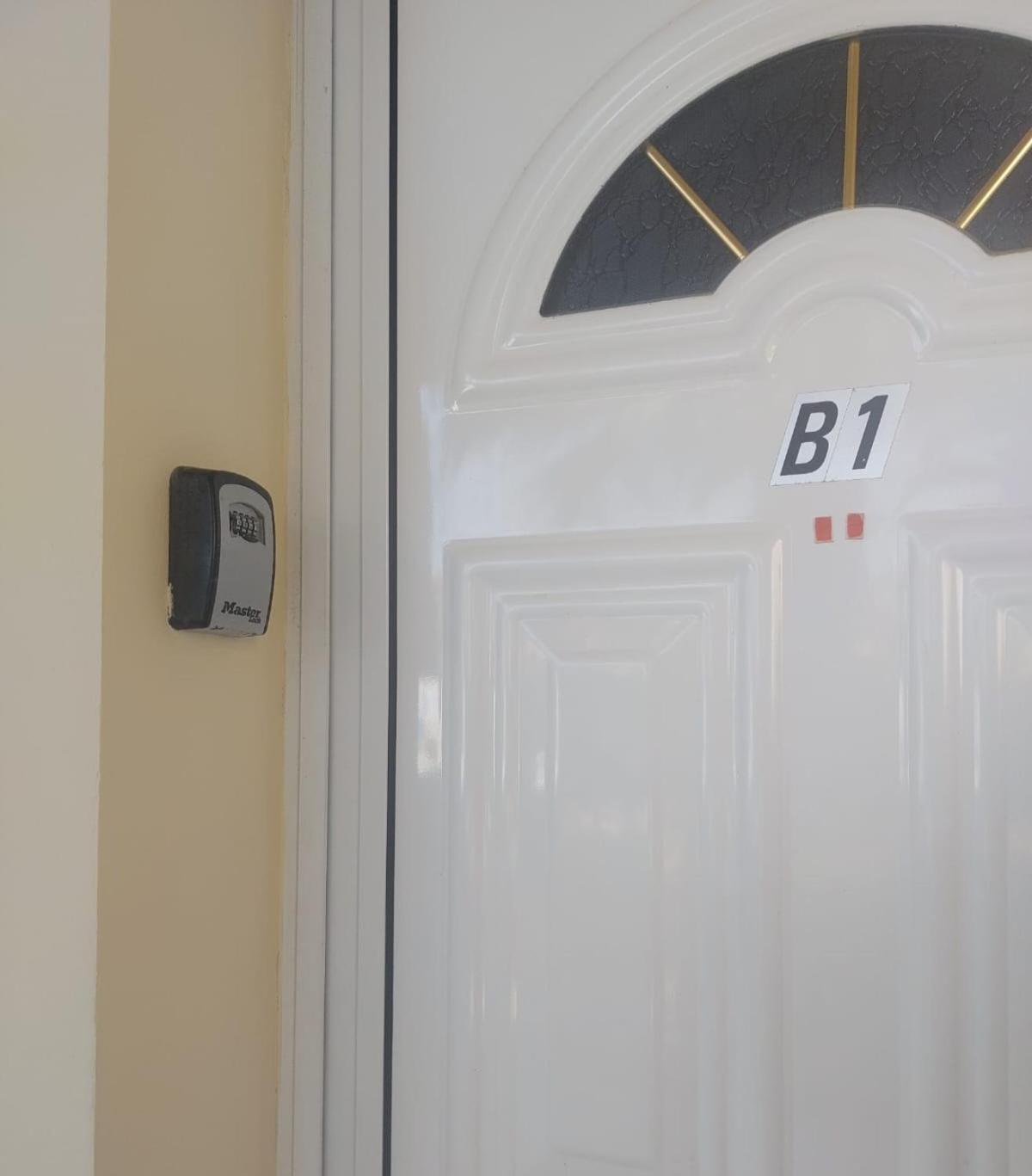 Joanne'S Cosy 1 Bdrm Apt 파포스 외부 사진